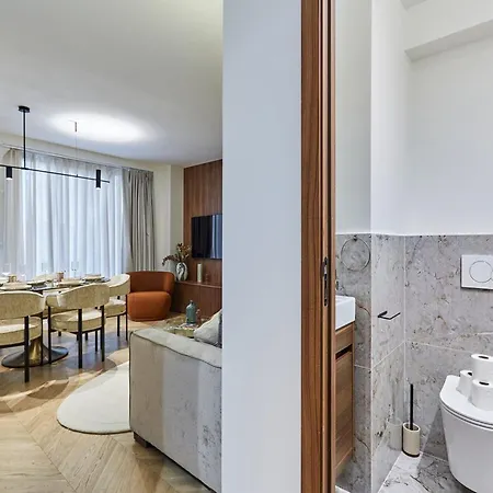 Magnificent With Ac - Center Of شقة *