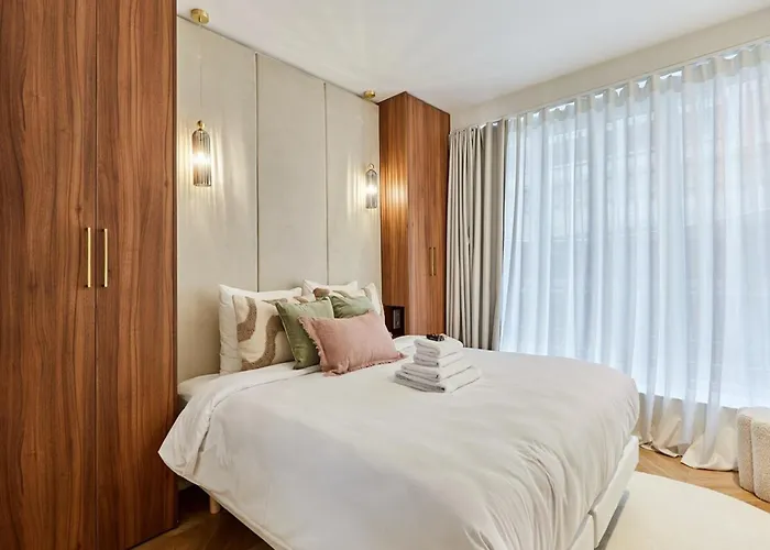 公寓 Magnificent With Ac - Center Of