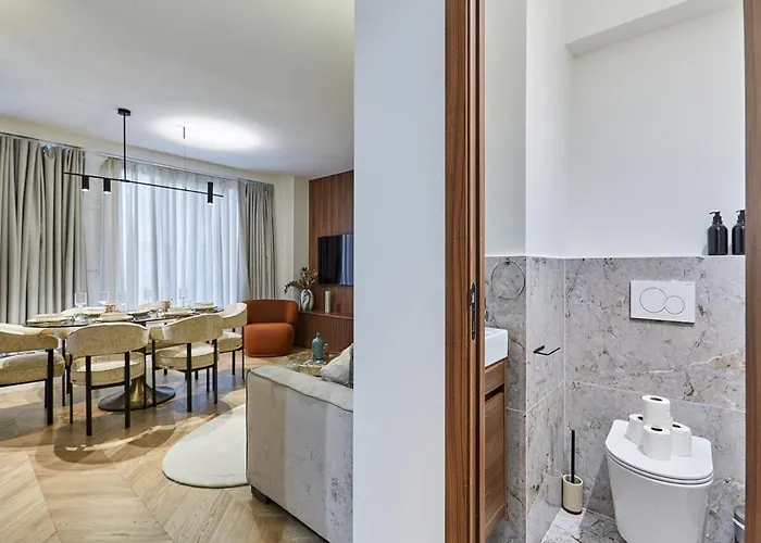 Magnificent With Ac - Center Of 公寓 *